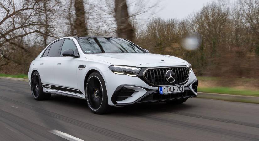 Bérelt helye van a konditerem előtt - Teszt: Mercedes-AMG E 53 HYBRID 4MATIC Edition 1