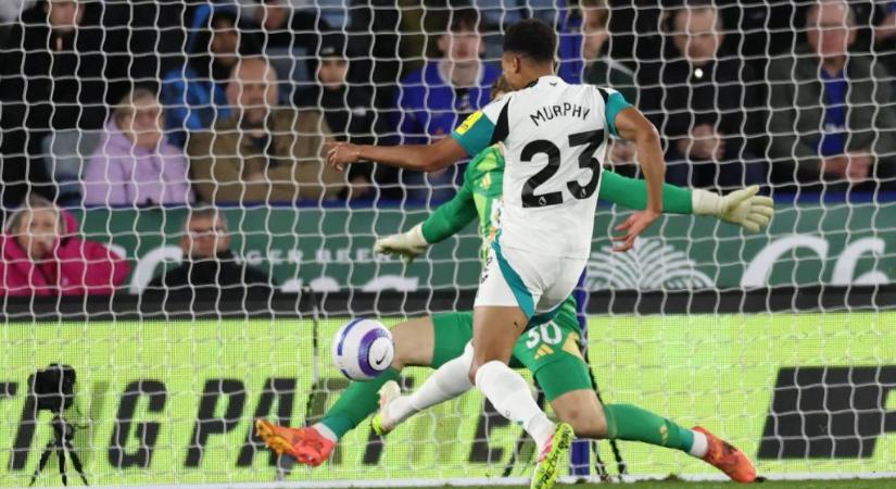 Félpályás, kapufás gólpassz után történelmi vereséget szenvedett a Leicester City