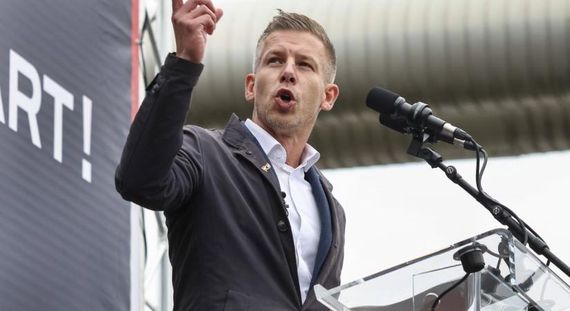Magyar Péter övön aluli ütést vitt be a kormánynak, rendkívüli a fotó