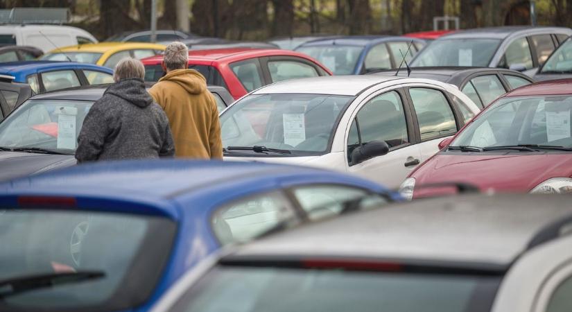 A drágábbat előszeretettel tekerik: ezek a népszerű gépkocsitípusok