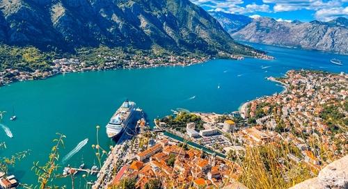 Hidat húzna a Kotori-öböl fölé Montenegró
