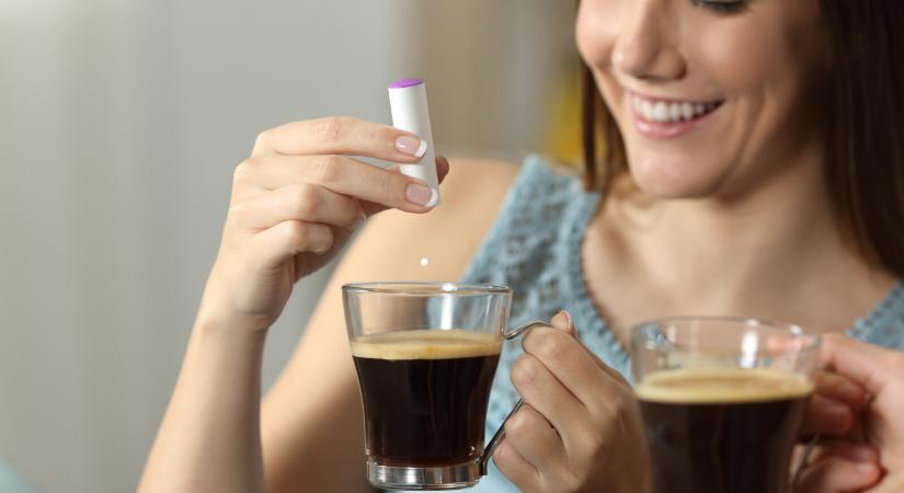 Szorul a hurok a népszerű édesítő körül, újabb negatív hatásra jöttek rá