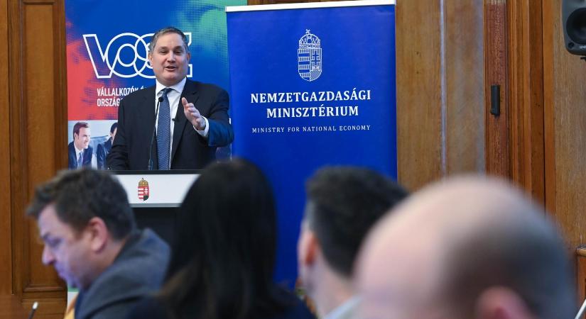 Közel a kétharmad, már 62 százalékon áll az államháztartás hiánya
