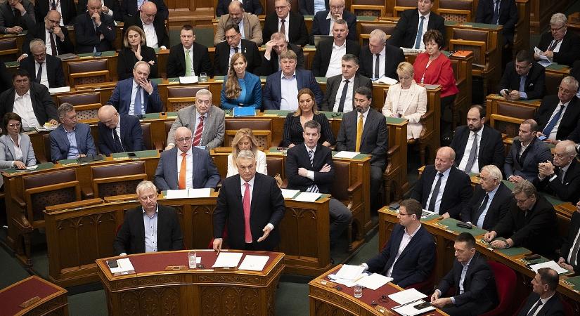 Parázs vita zajlik a családtámogatási extrákról és az ATM-terjeszkedésről is a parlamentben