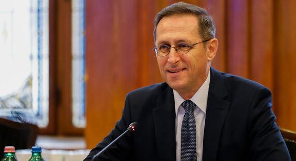 Varga Mihály máris megállapodott a Bankszövetséggel