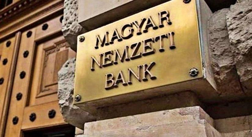 MNB: a banki díjak csökkentéséről állapodott meg Varga Mihály a Bankszövetséggel