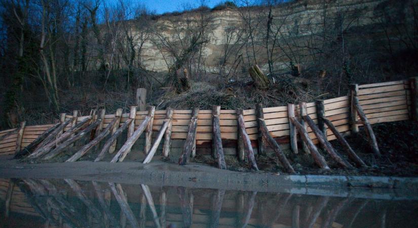 Elmúlt az életveszély ebben a Balaton-parti városban