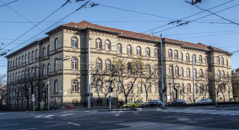 Párhuzamos várólista: elvileg hamarabb hozzájuthatunk egyes ellátásokhoz az állami kórházakban is