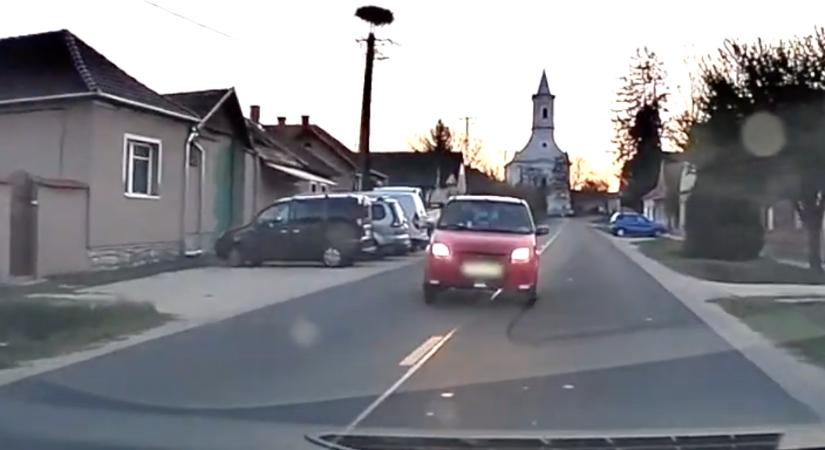 Megvadult a sofőr: direkt a szembesávba kormányozta az Ignist