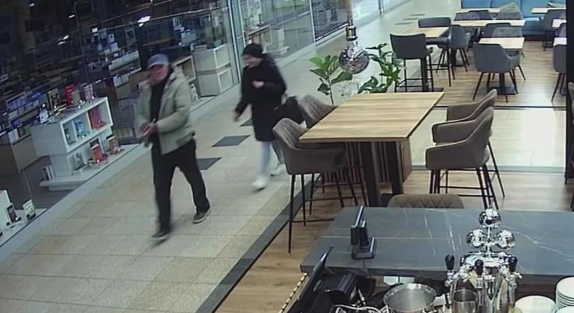 Munkatársat raboltak a pécsi Árkádban  felismered az elkövetőket? (VIDEÓ)