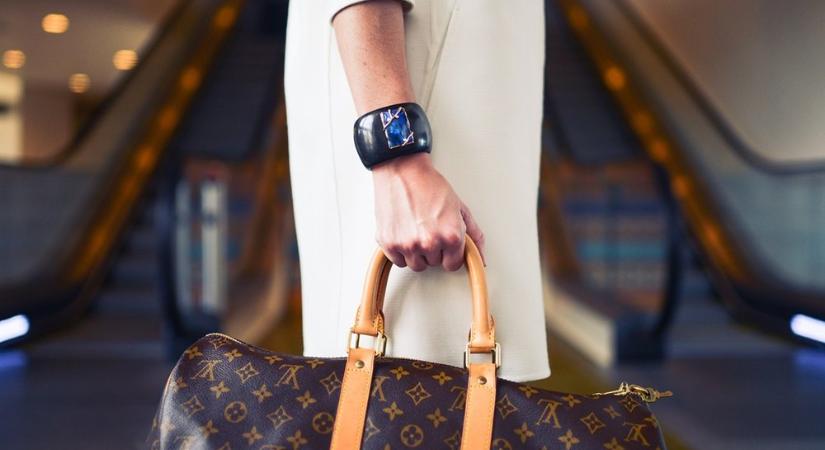 Hogyan lesz egy táska ára 120 millió forint? – Luxusvilág érthetően