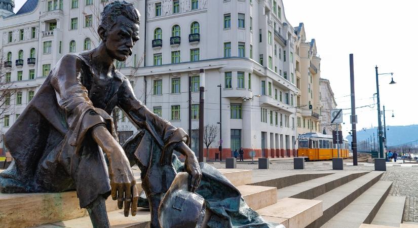 Költészet napja: a Hódmezővásárhelyi Nyugdíjas Szövetség tart versmondó gálát pénteken