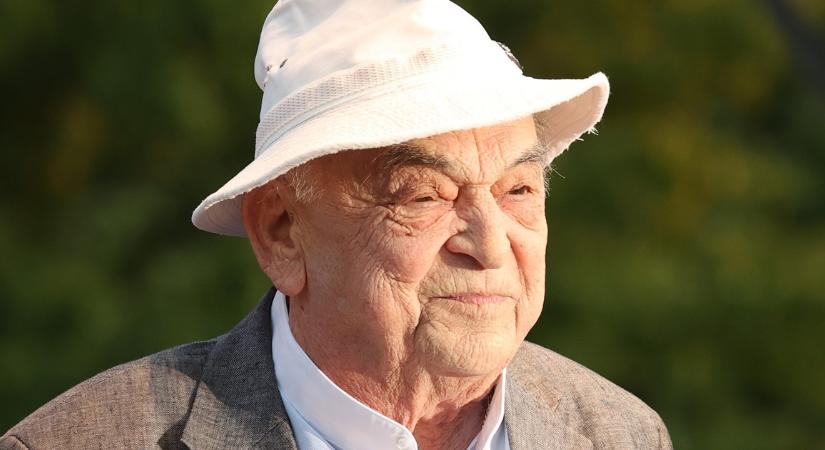 Bodrogi Gyula: "Sajnos nem tudok fájdalom nélkül lenni" - fájó hírek jöttek