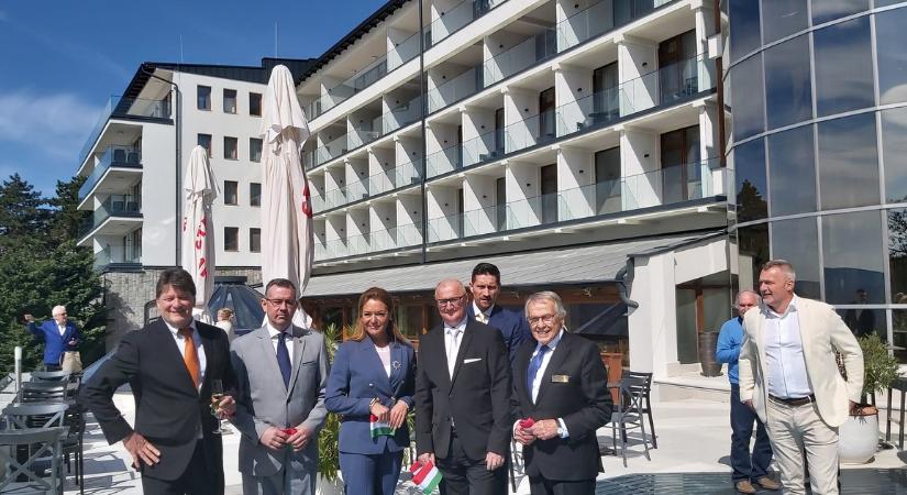 Újjászületett a leégett Silvanus Hotel