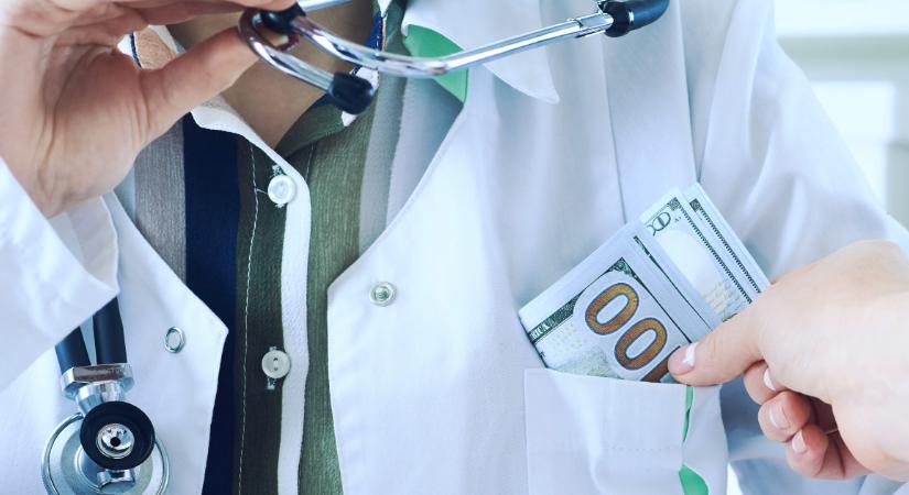 Ez végre pontot tehetne a hálapénz problémára? A betegek így gond nélkül tudnának fizetni, ha szeretnének