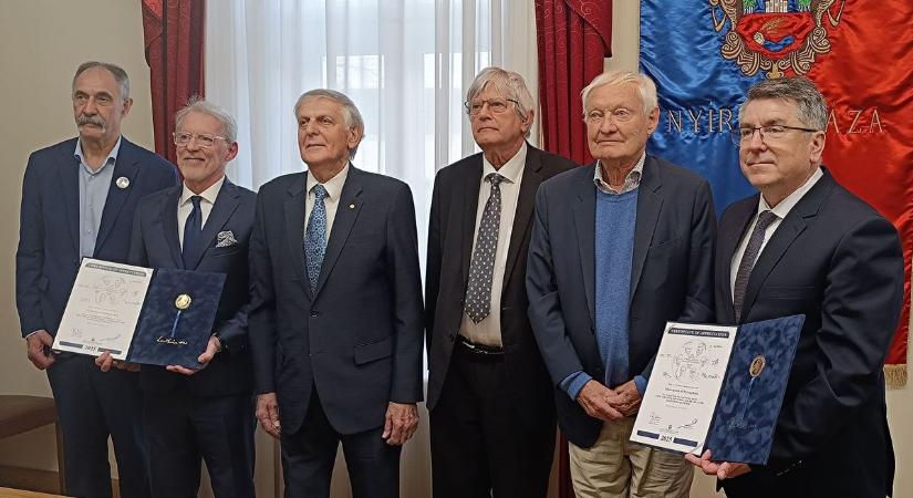 Nobel-díjas tudósok jártak a nyíregyházi gimnáziumban