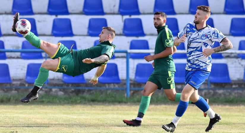 Bélkő SE-Bélapátfalva: 9 gólos győzelemmel rúgták magukat az élre