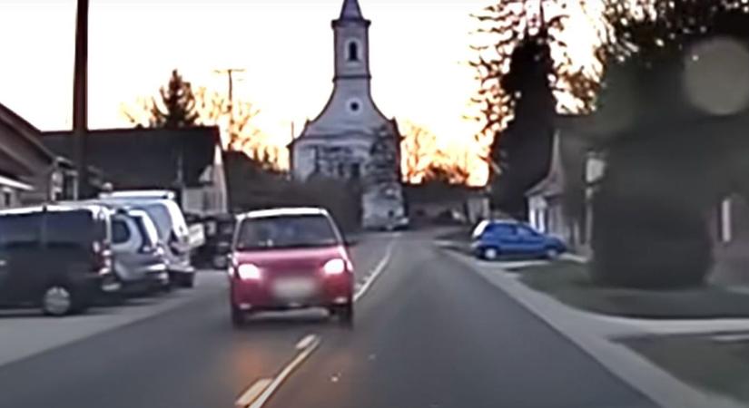 Ölni akart ez az elmebeteg suzukis? Vérfagyasztó közúti videó a szomszéd vármegyéből!
