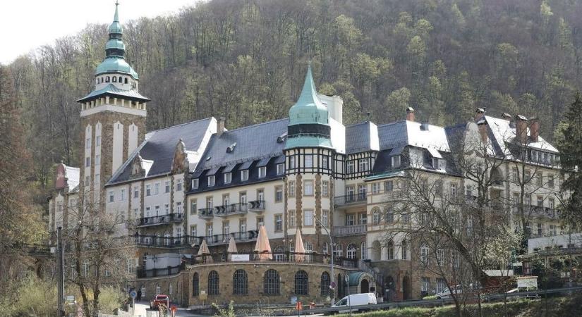 Na, ezért Lillafüred az ország egyik legszebb helye: ritkán látni ilyen szögből a panorámát! – fotóval