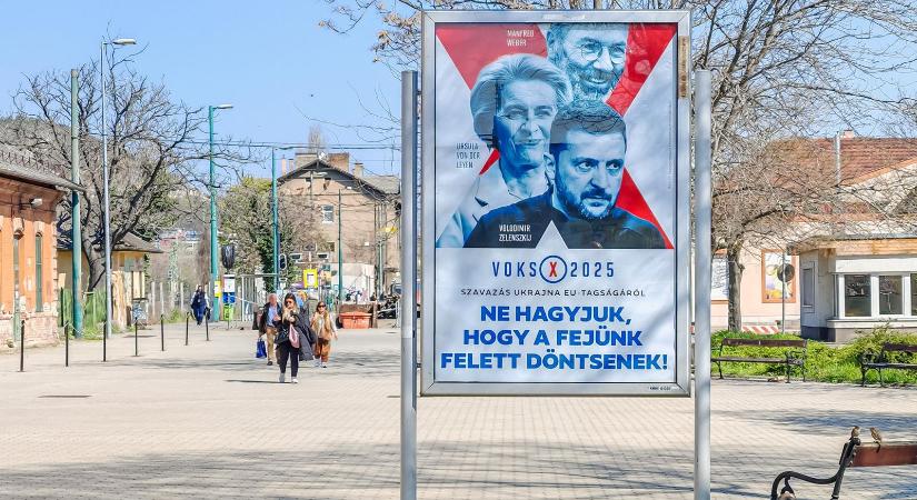 Manfred Weber egyfajta kiváltságként értékeli, hogy az Orbán-kormány új plakátkampányán a célpontok között lehet
