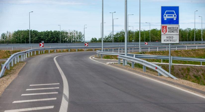 Közeleg az átadás, ennyit kell fizetnünk, ha végigautóznánk az M44-en