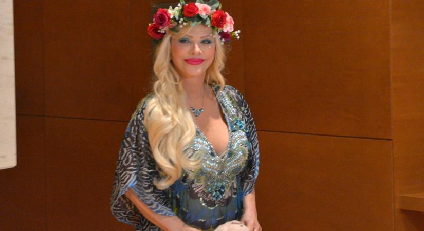 Cicciolina is Magyar Pétert támogatja