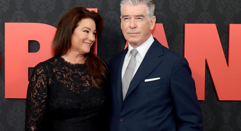 Ilyen gyönyörű volt Pierce Brosnan felesége már fiatalon is!