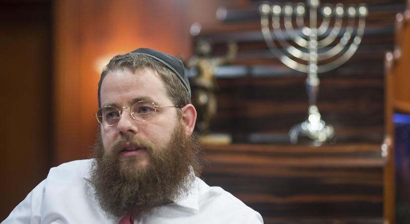 Köves Slomó rabbinál vendégeskedett Kepes András