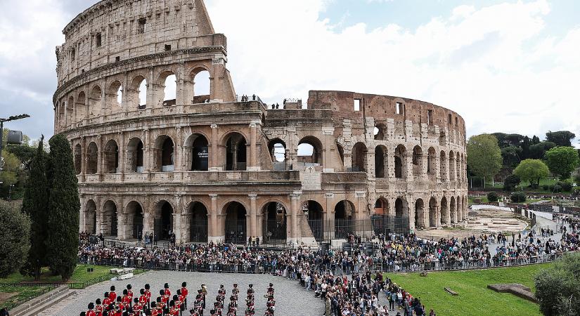 Jól ellátták a turistákon nyerészkedő cégek baját