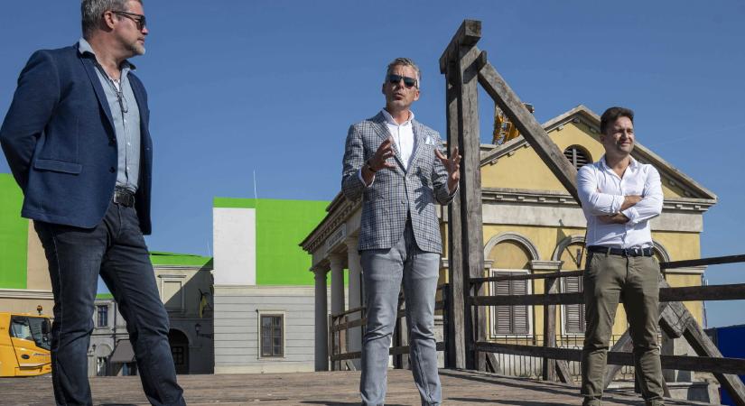 Hankó Balázs újabb 170 millióval támogatta meg Szente Vajk a Puskás-musicalt is jegyző cégét