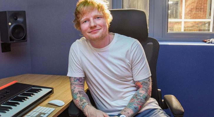 Rá sem ismerni Ed Sheeranre, aki inkognítóban énekeltette meg New York népét