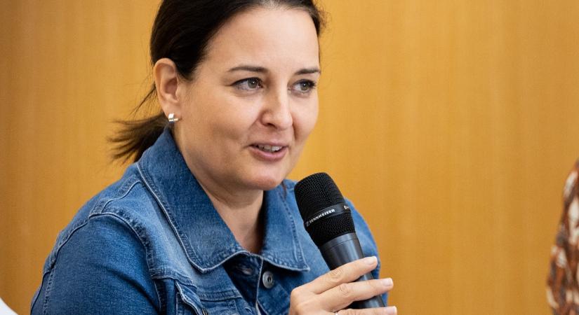 Máthé Zsuzsa: a XXI. századra egészen új aspektusai nyíltak a gyermekvédelemnek