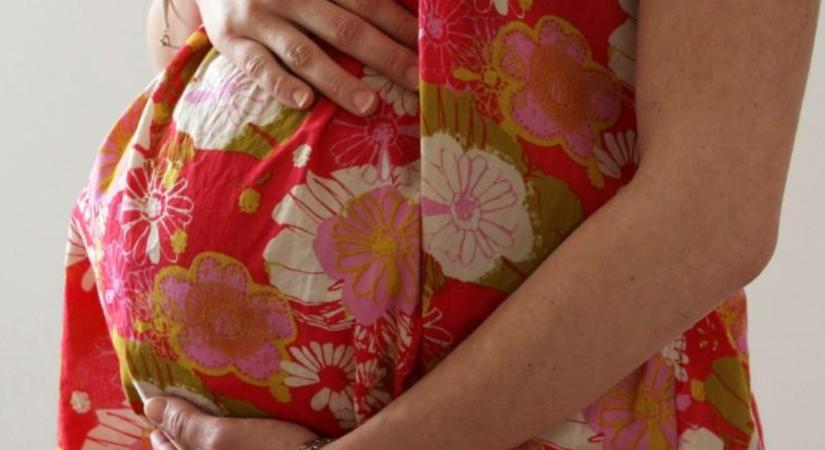 Ilyen nincs: tévedésből más embrióját ültették be egy páciensbe