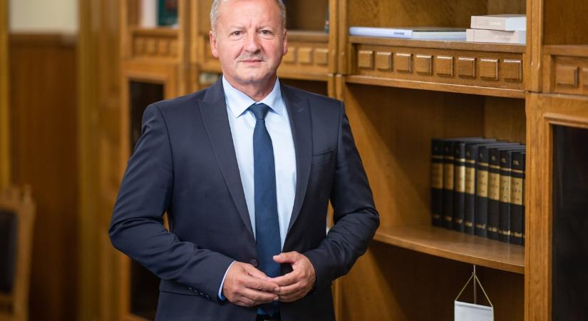 Simicskó István: Háromnapos vatikáni zarándokútra indulnak a KDNP frakció tagjai a 2025-ös szentév alkalmából