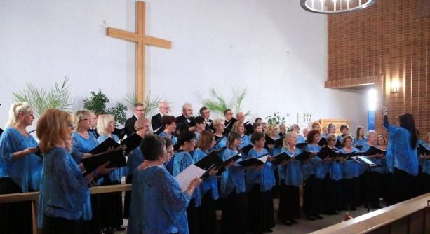 Virágvasárnapi koncert a Dunaújvárosi Vegyeskarral