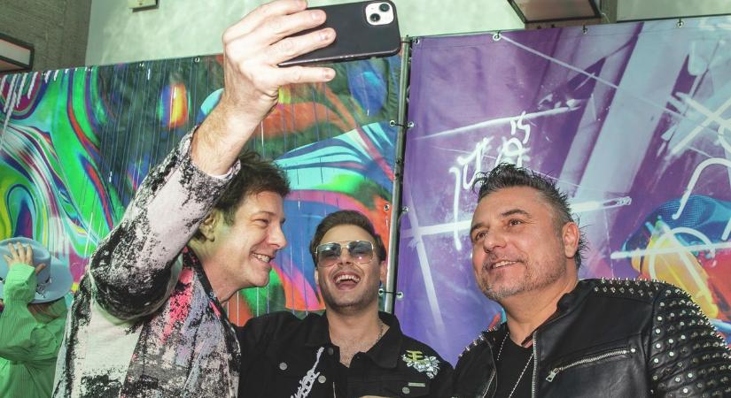 Az Irigy Hónaljmirigy énekese olyan dolgot vallott be, amit kevesen tudnak róla
