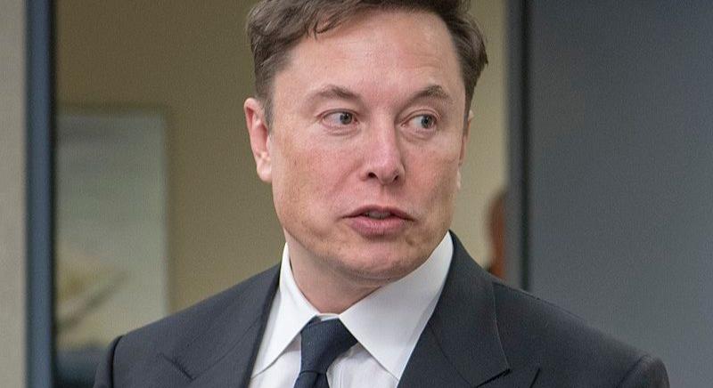 Zaklatással vádolják Elon Muskot – Nagyon komoly pert kapott a nyakába a techguru az OpenAI-tól