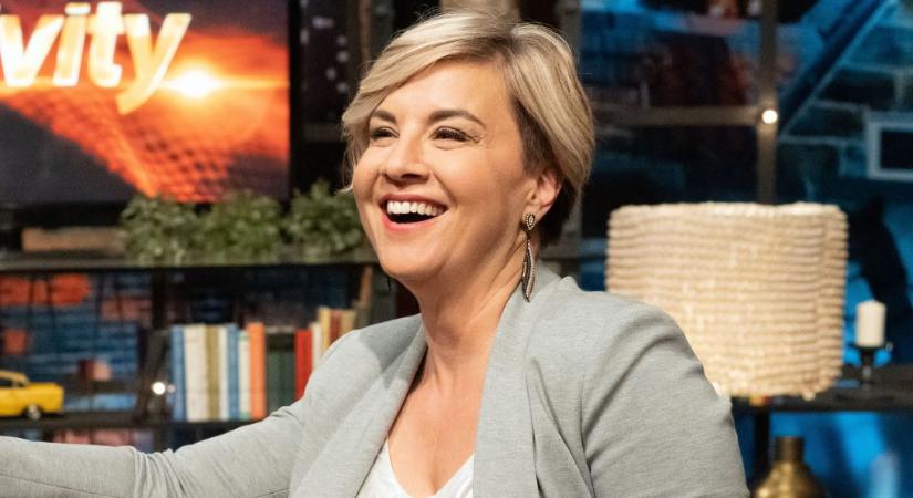 Ábel Anita: Elmehetek és csecsemőfejet rakathatok az arcomra, de az önbecsapás