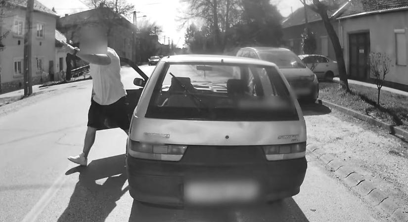 Agresszív suzukis az egri utak új réme: büntetőfékezte a buszt, aztán ordenáré dolgot tett – videóval