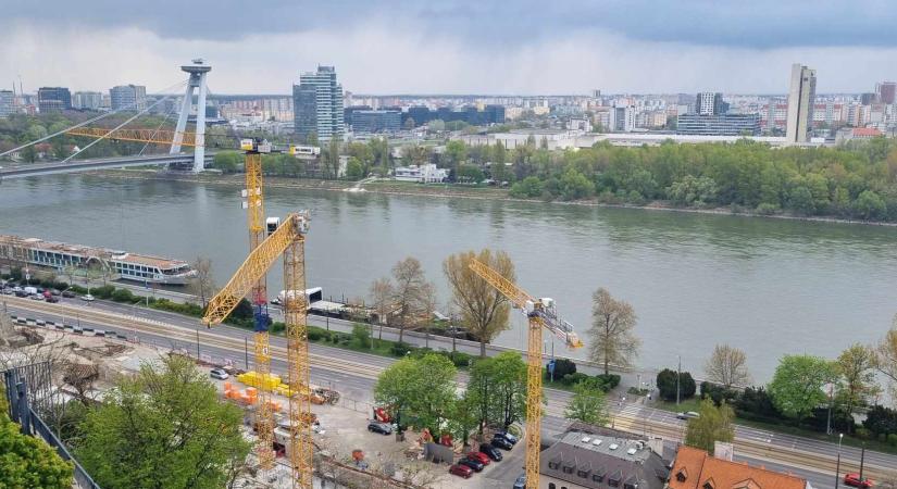 SaS: Fico bérlakásai drágábbak, mint a rendes lakások