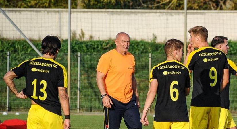 Füzesabony SC-Erőss út: Bocsi Zoltánnak sokba került a piros lap