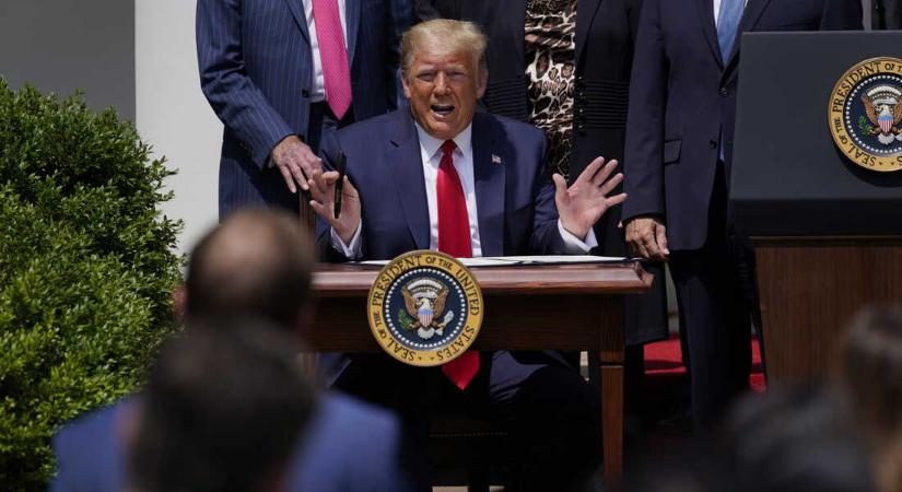 Váratlan fordulat: Trump 90 napra enyhít a vámokon