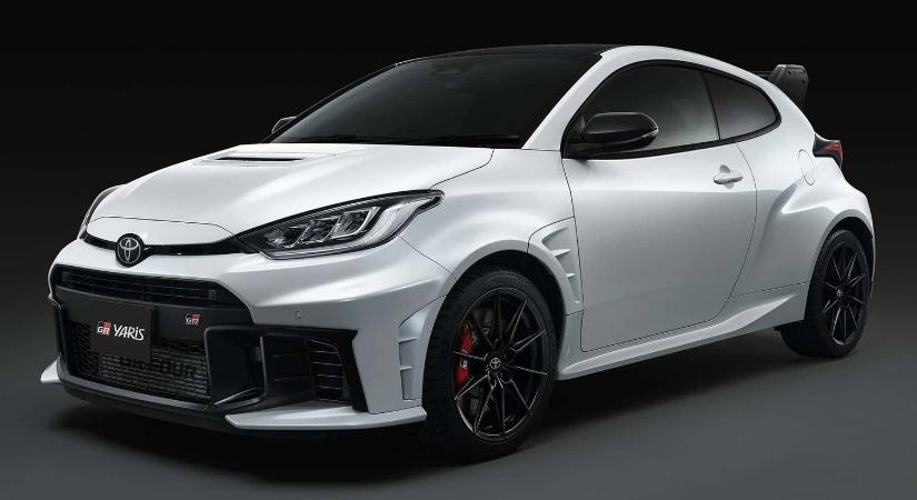 Menőbb külsővel és sok apró finomítással támad a 2025-ös Toyota GR Yaris