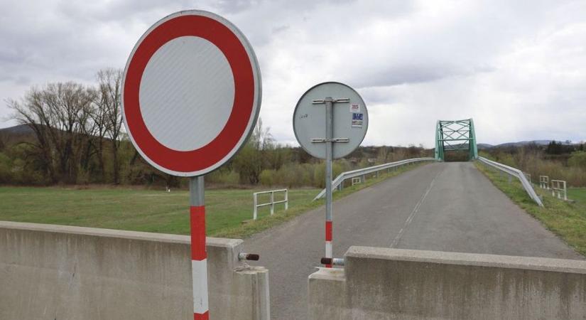 Hogyan juthat hétvégén Aggtelekre? Nem egyszerű a helyzet a határzárak miatt