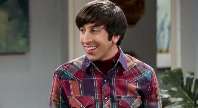 Emlékszel Howard Wolowitz-ra az Agymenőkből? Annyit változott, hogy első látásra rá sem ismertünk