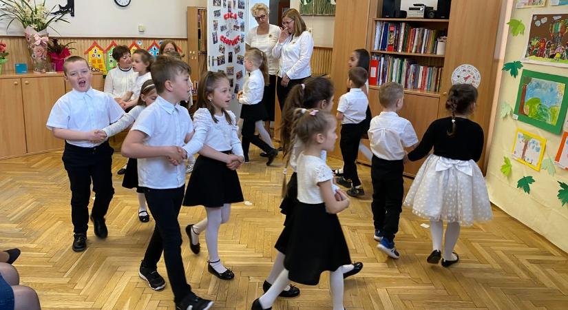 Első óvónőjét hívta múltidézésre az idén ötvenéves intézmény, a jubileum érzelmes pillanatokat hozott