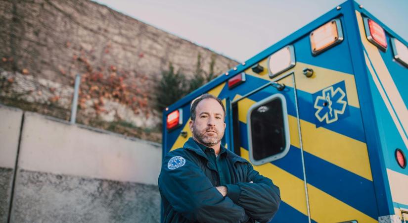 Munkát kapott a mentőszolgálatnál a nő, akihez rosszullét miatt hívtak mentőt