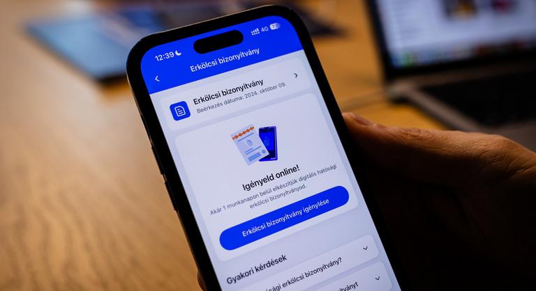 Szelfis azonosítással bővült a Digitális Állampolgárság Program