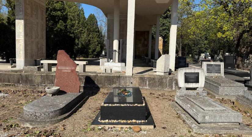 Mai napig gondosan rendbentartják a meggyilkolt Fenyő János sírját