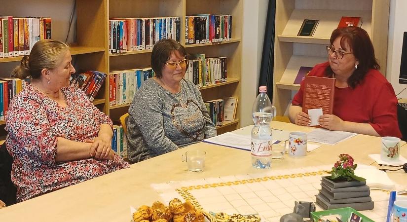 Az izsáki költőnő verseivel szeretné jobbá szeretni a világot